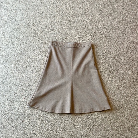Women’s Banana Republic Tan work/ business Suit size 2 - Picture 4 of 16